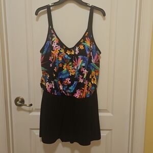 Longitude one piece tropical size 18 Parrots Flowers Colorful Stretchy Skirted